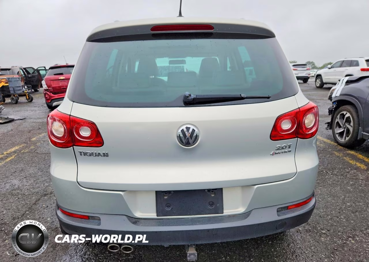 2011 Volkswagen Tiguan S VIN:WVGBV7AX2BW536393 - 6