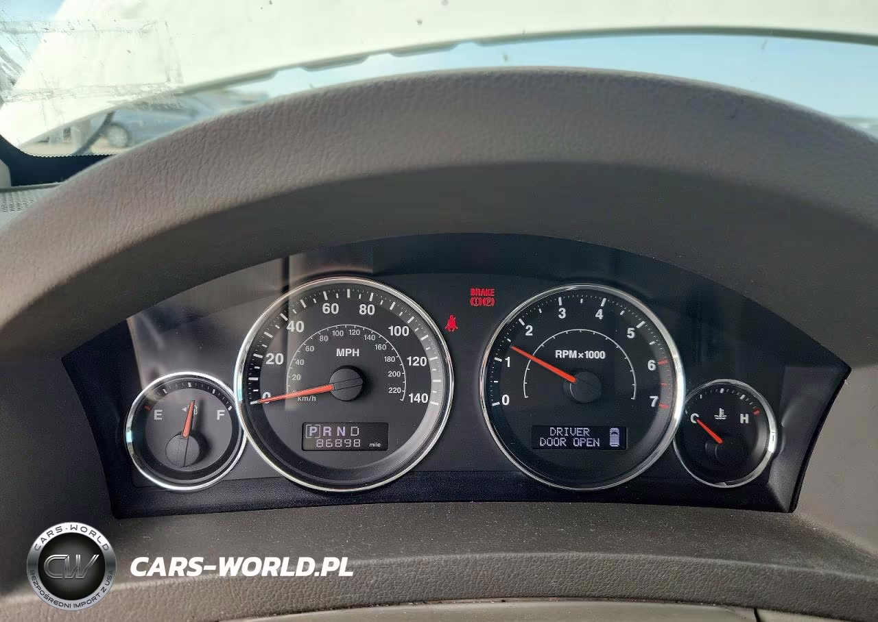 2010 Jeep Grand Cherokee Laredo VIN:1J4PS4GKXAC146522 - 9