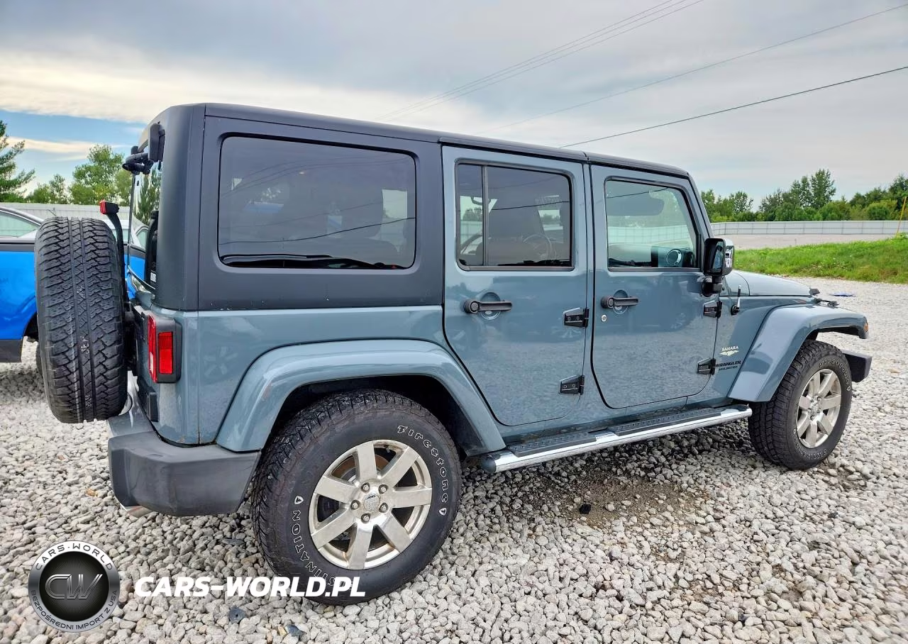 2015 Jeep Wrangler Unlimited Sahara VIN:1C4BJWEGXFL561781 - 3