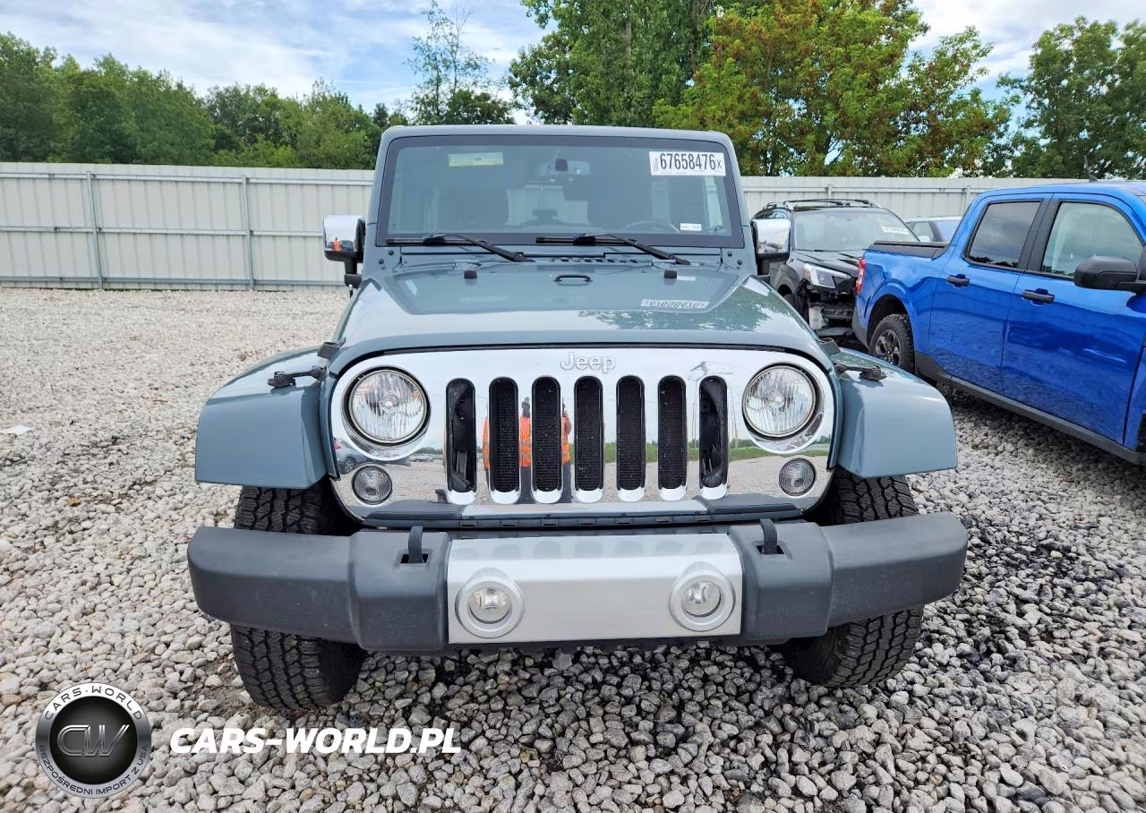 2015 Jeep Wrangler Unlimited Sahara VIN:1C4BJWEGXFL561781 - 5