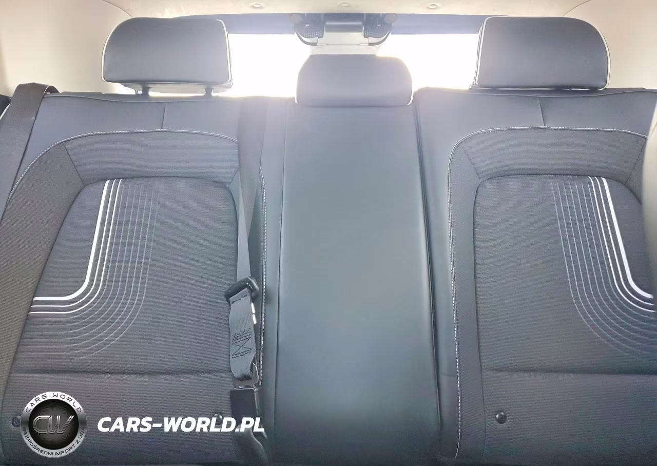 2023 Hyundai Venue Limited VIN:KMHRC8A30PU254389 - 10