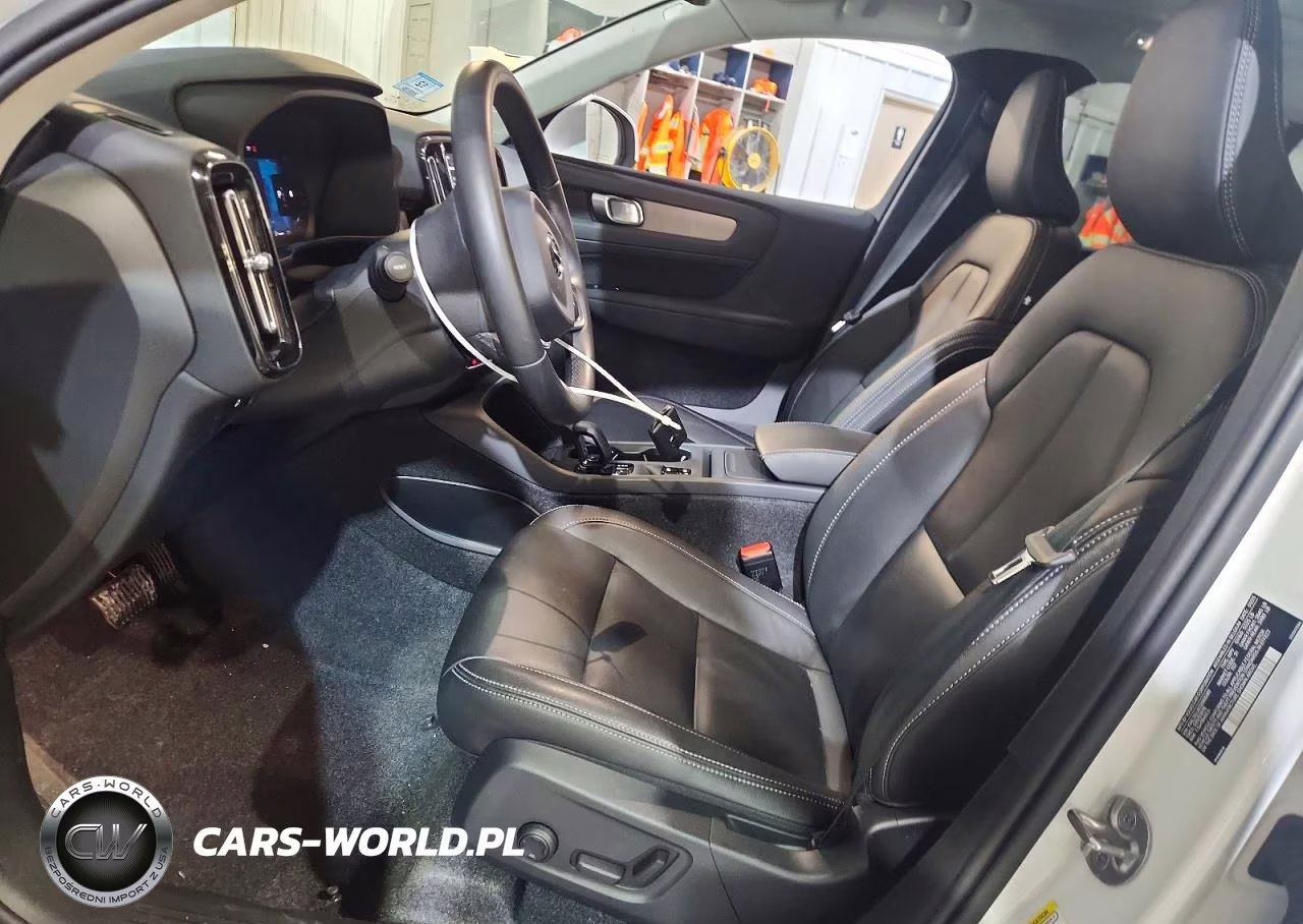 2025 Volvo Xc40 Core VIN:YV4L12UJXS2569399 - 7