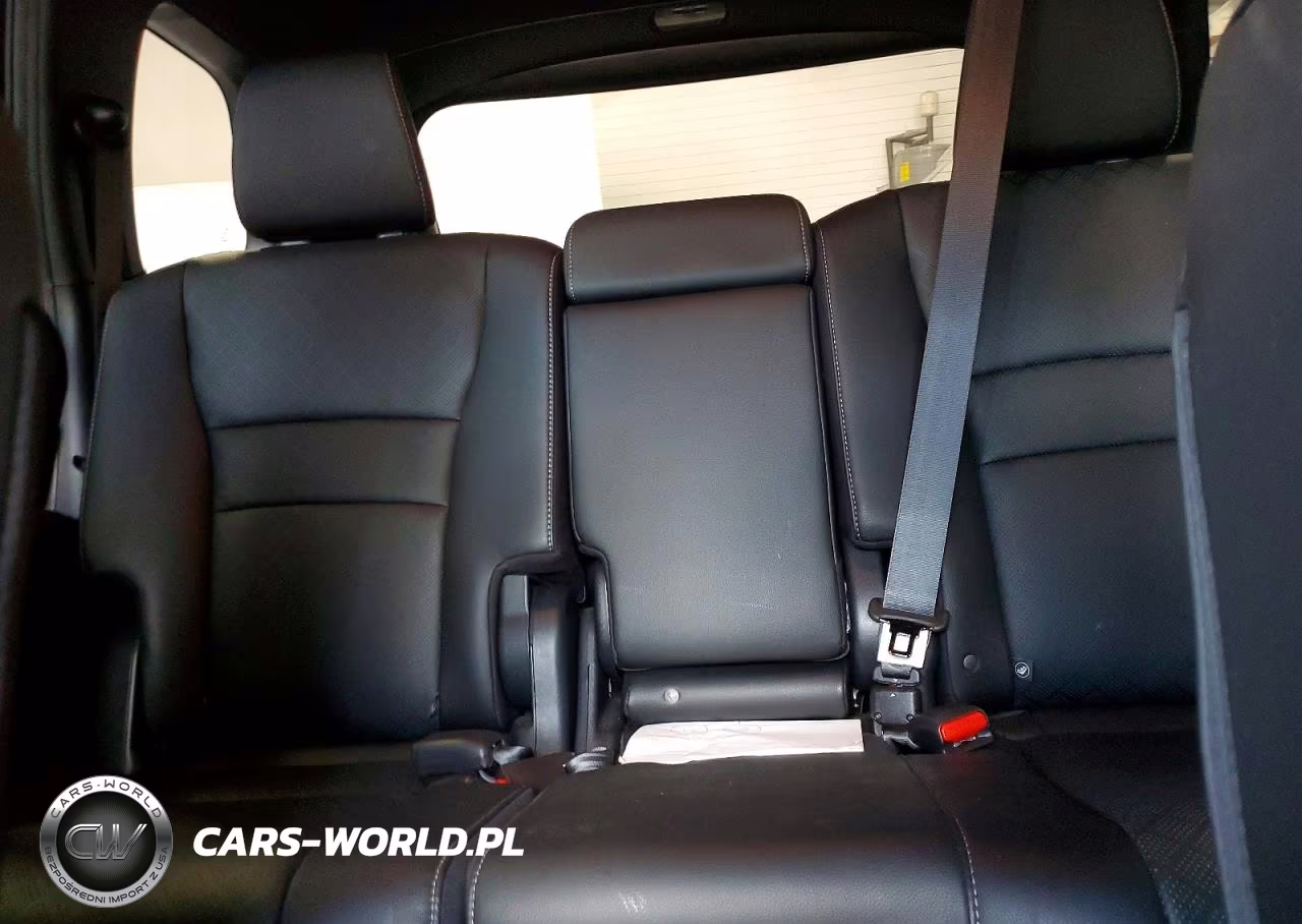 2019 Honda Passport Touring VIN:5FNYF8H90KB026296 - 10