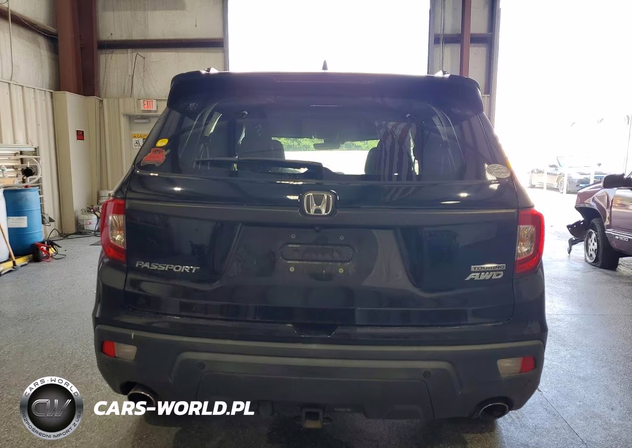 2019 Honda Passport Touring VIN:5FNYF8H90KB026296 - 6