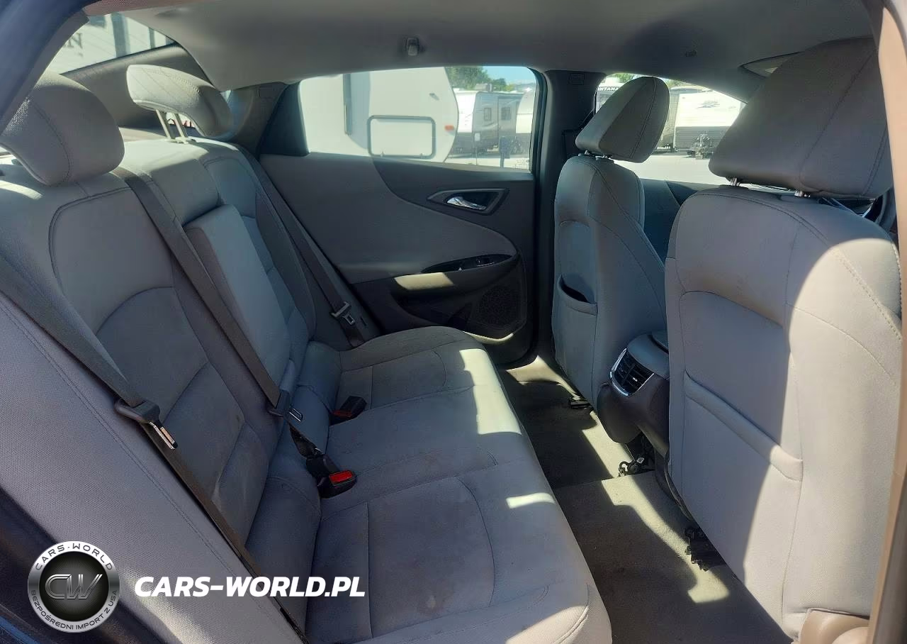 2020 Chevrolet Malibu Lt VIN:1G1ZD5ST9LF107669 - 10