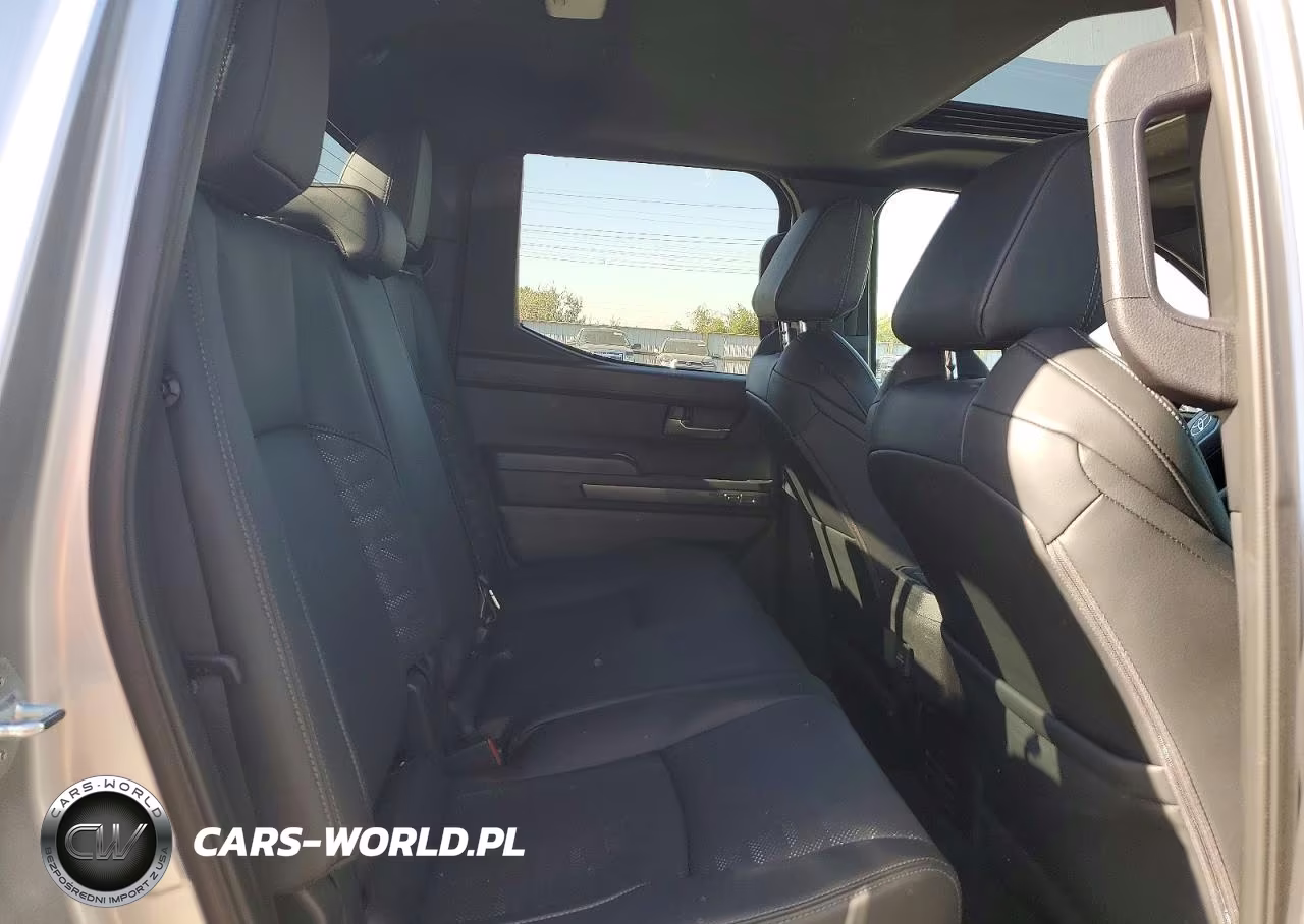 2024 Toyota Tacoma VIN:3TMLB5JN0RM077329 - 10