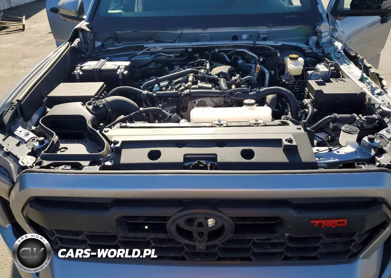 2024 Toyota Tacoma VIN:3TMLB5JN0RM077329 - 11