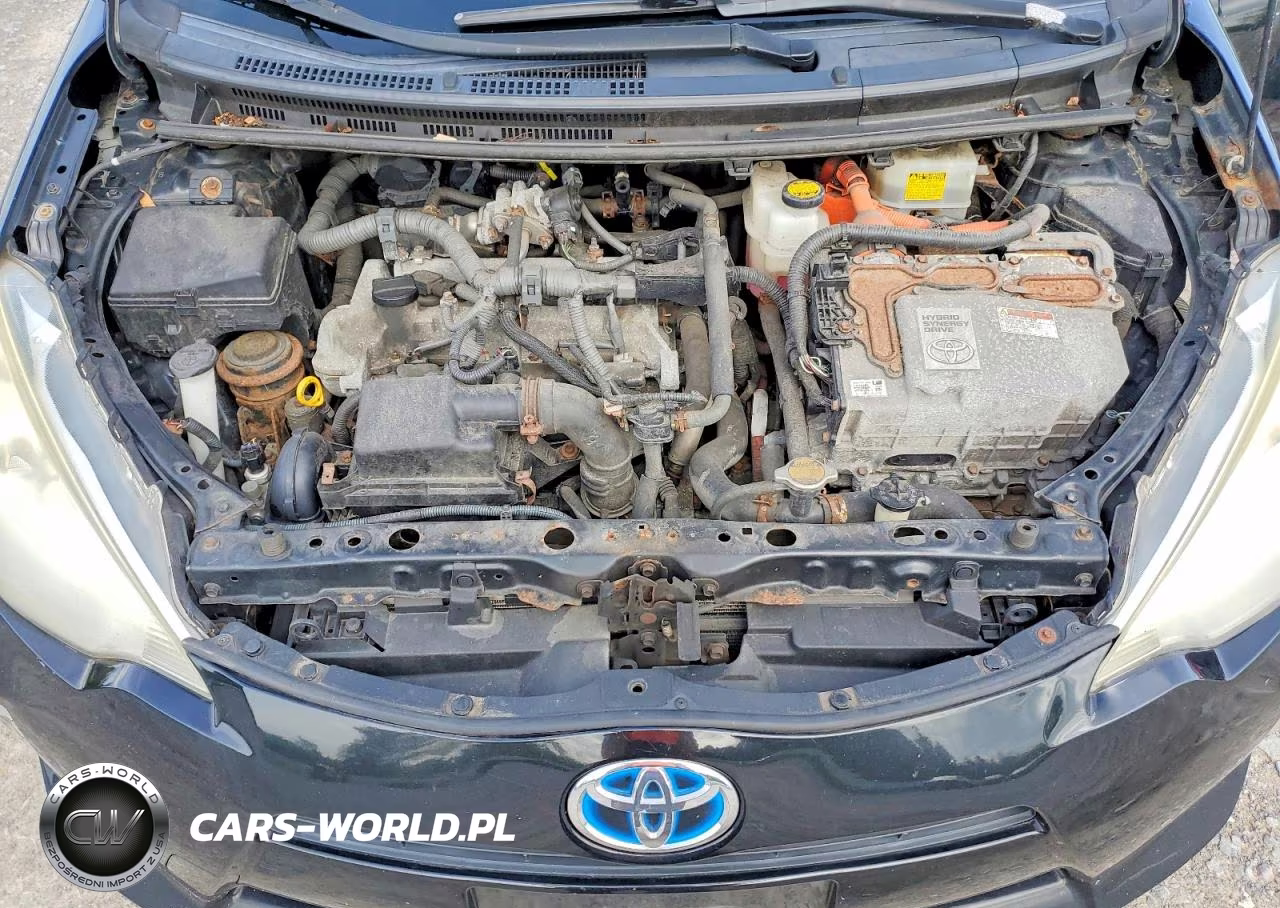 2012 Toyota Prius C Two VIN:JTDKDTB30C1509770 - 11