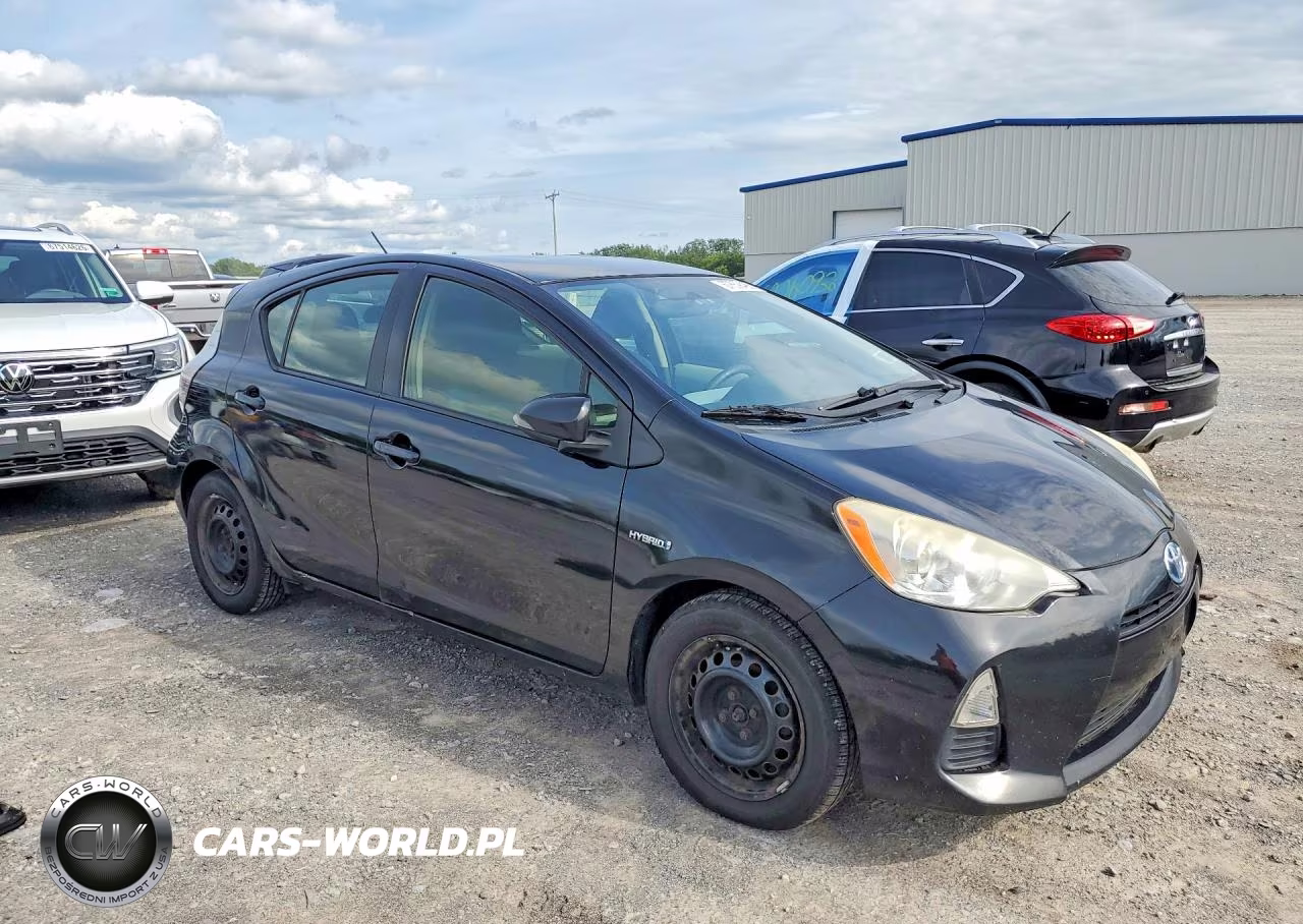 2012 Toyota Prius C Two VIN:JTDKDTB30C1509770 - 4