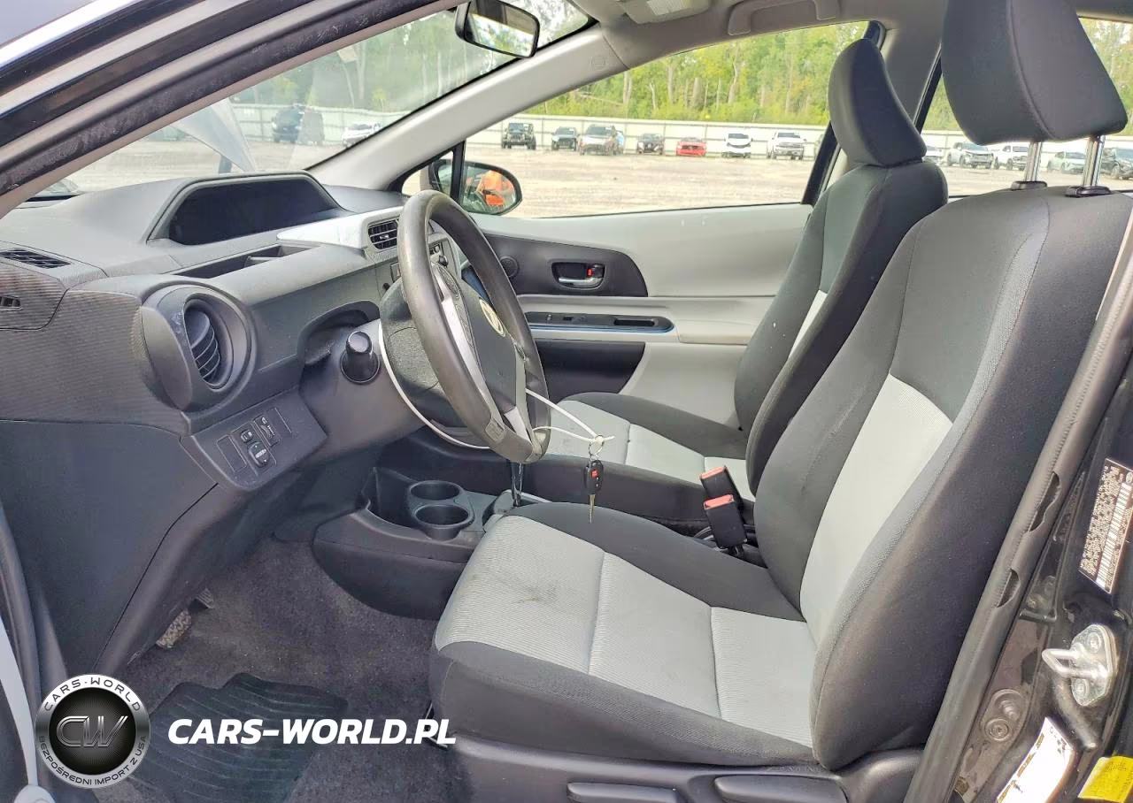 2012 Toyota Prius C Two VIN:JTDKDTB30C1509770 - 7