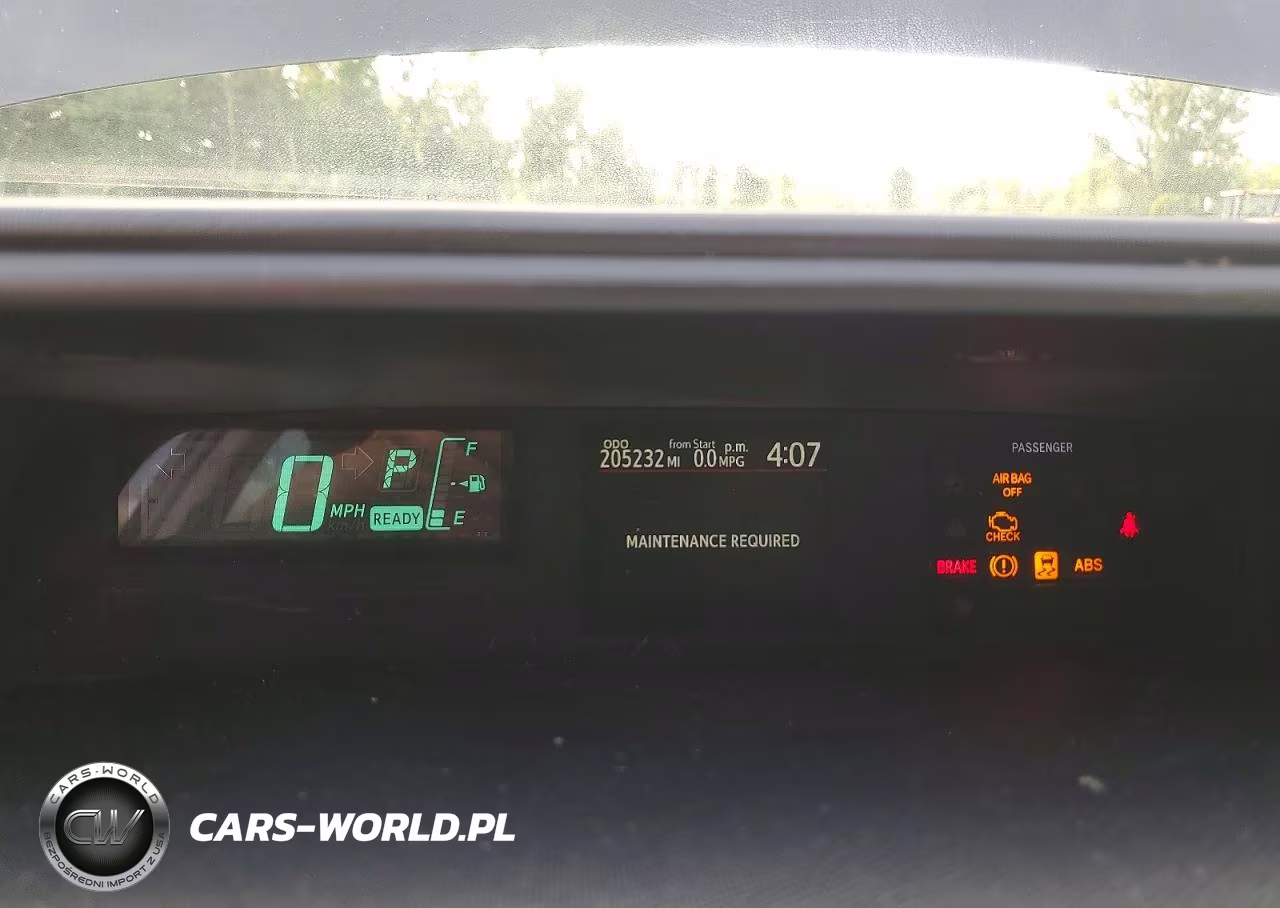 2012 Toyota Prius C Two VIN:JTDKDTB30C1509770 - 9