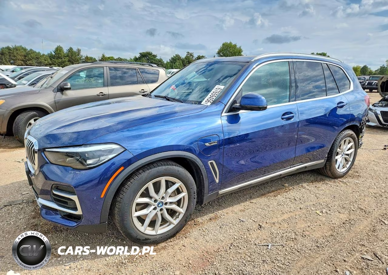 2022 BMW X5 xDrive45E – zdjęcie 1 z 13