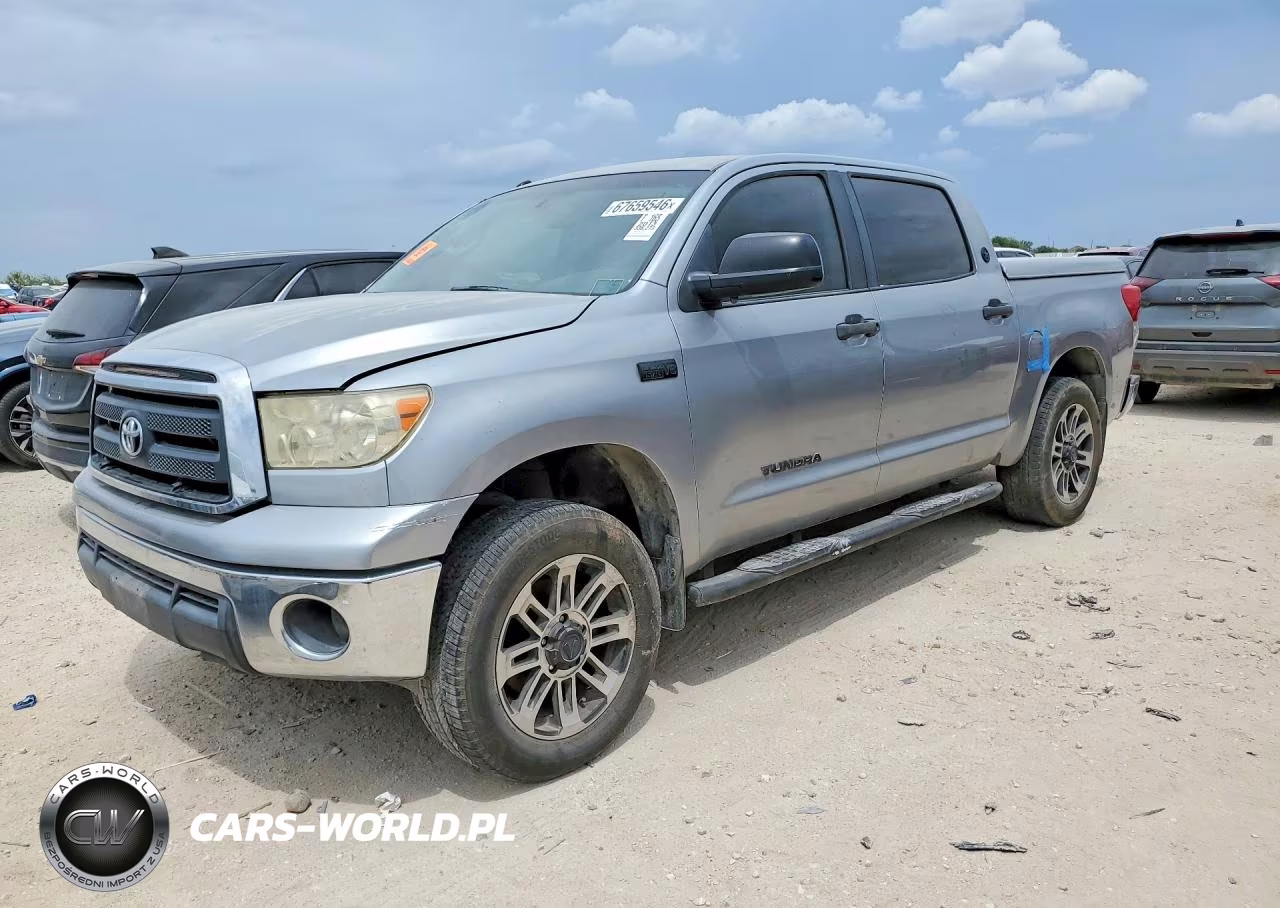 2013 Toyota Tundra Crewmax Sr5