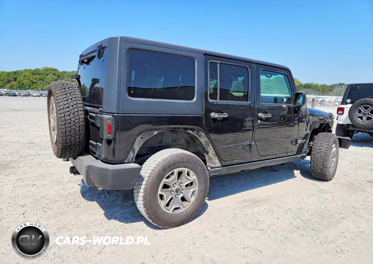 2015 Jeep Wrangler Unlimited Rubicon VIN:1C4HJWFG8FL704784 - 3