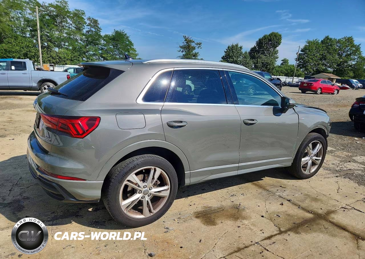 2020 Audi Q3 Premium S Line VIN:WA1DECF38L1057917 - 3