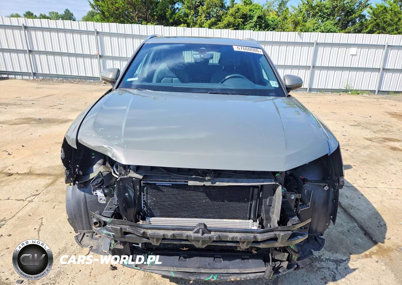 2020 Audi Q3 Premium S Line VIN:WA1DECF38L1057917 - 5
