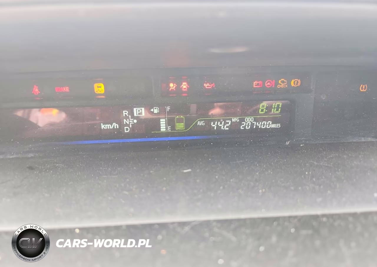 2013 Toyota Prius V Three VIN:JTDZN3EUXD3256396 - 9