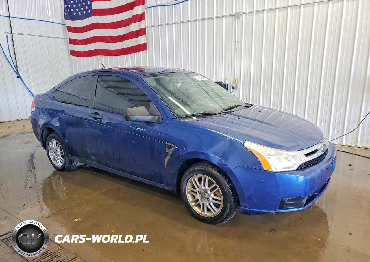 2008 Ford Focus Se VIN:1FAHP33N48W227939 - 4