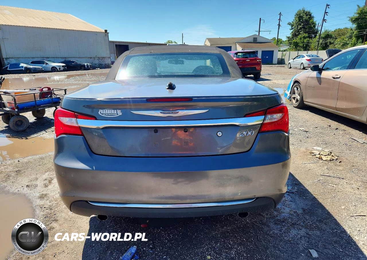 2014 Chrysler 200 Touring VIN:1C3BCBEG1EN163952 - 6
