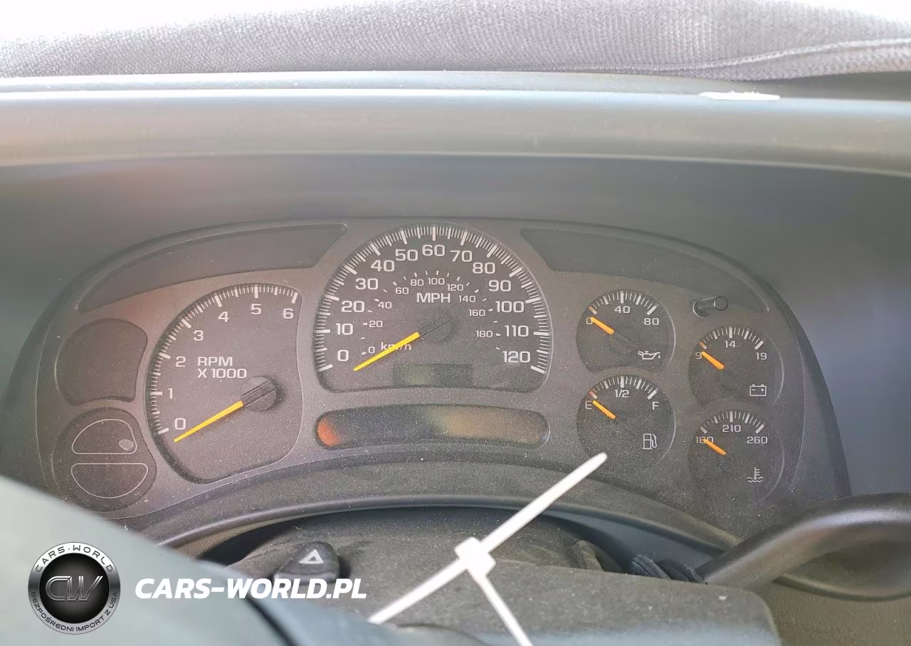 2004 GMC Yukon VIN:1GKEK13T54R179105 - 9
