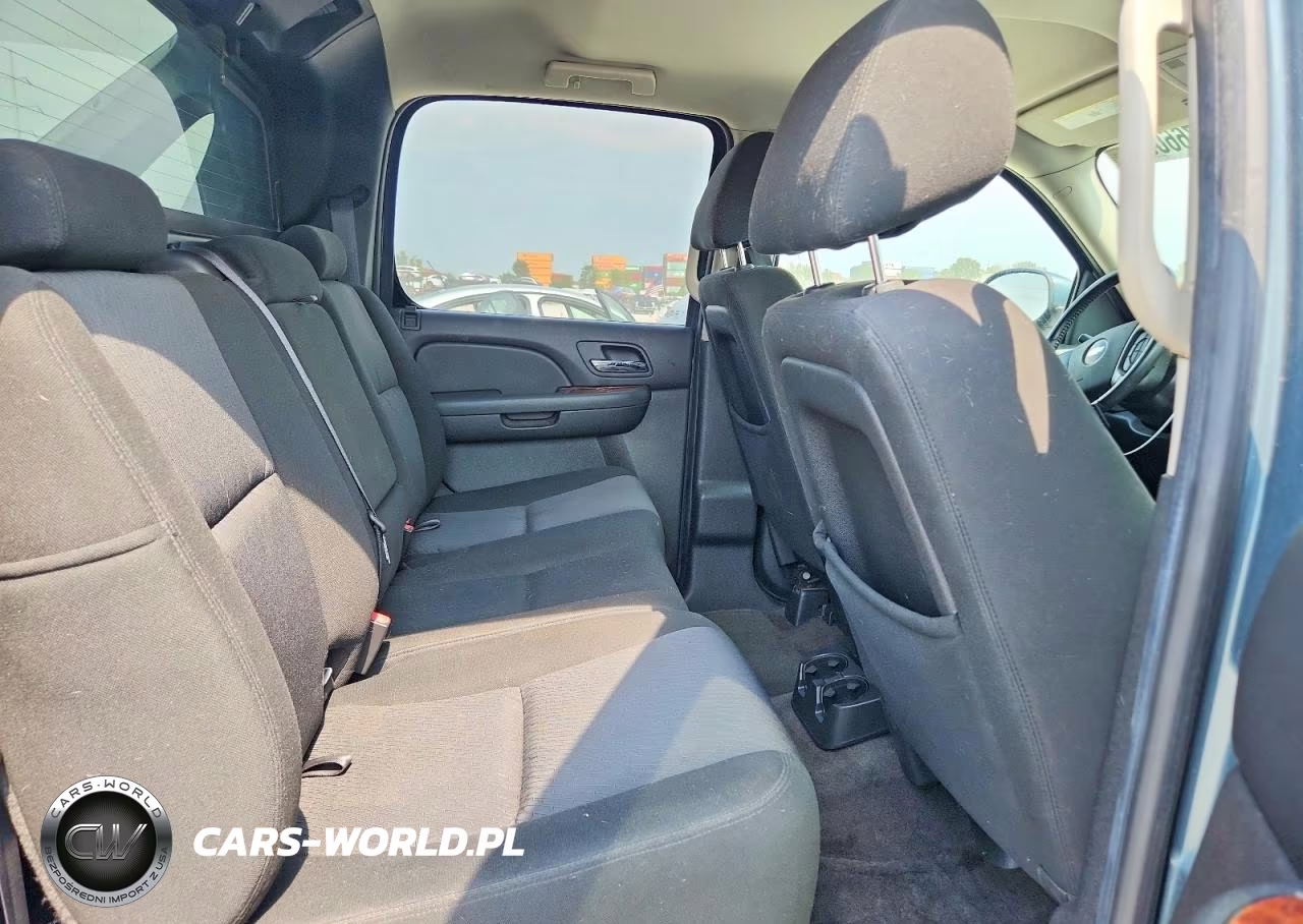 2010 Chevrolet Avalanche Lt VIN:3GNVKFE01AG107056 - 10