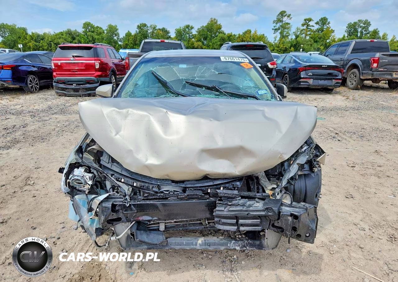 2016 Toyota Camry Le VIN:4T4BF1FK6GR565170 - 5