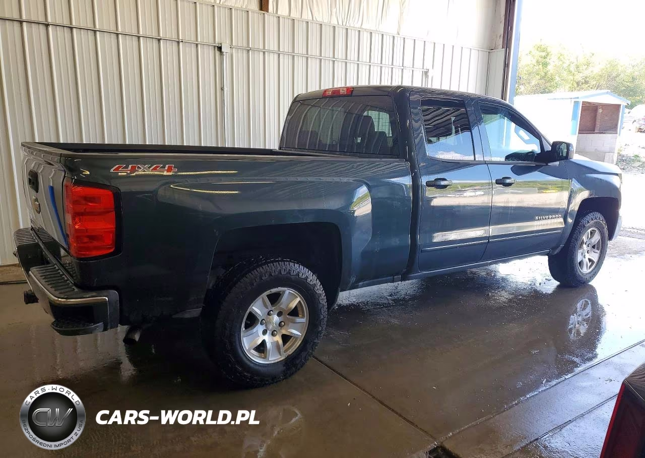 2017 Chevrolet Silverado K1500 Lt VIN:1GCVKREC6HZ344592 - 3