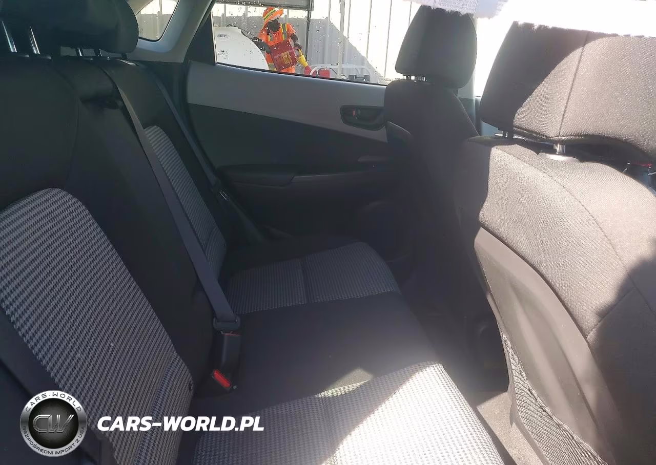 2019 Hyundai Kona Sel VIN:KM8K22AA2KU238042 - 11