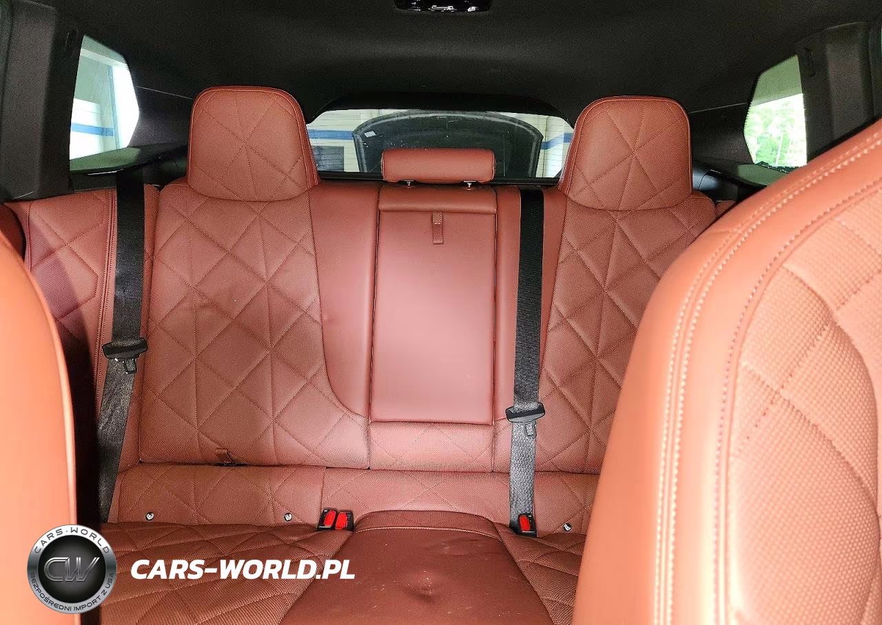 2023 BMW Ix xDrive50 VIN:WB523CF05PCL70695 - 10