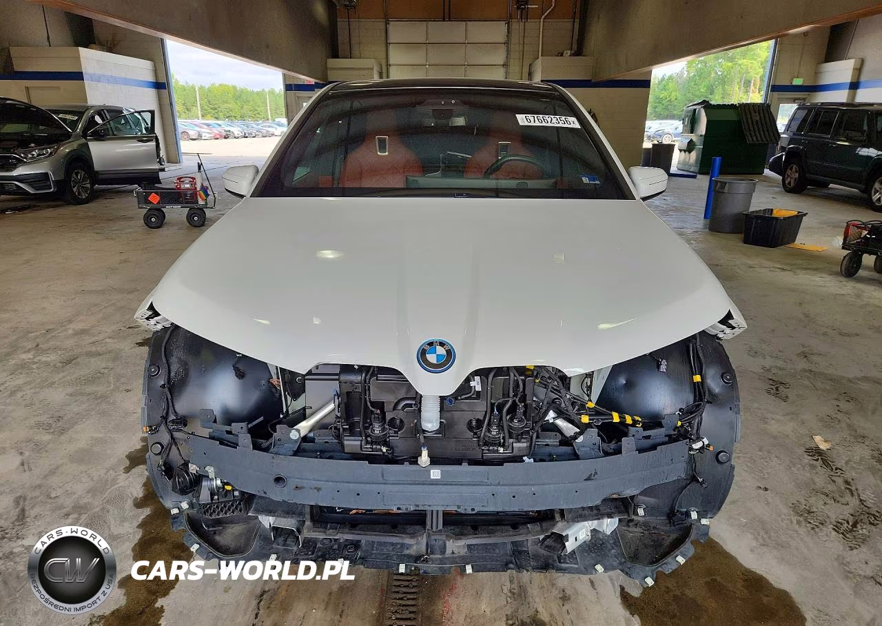 2023 BMW Ix xDrive50 VIN:WB523CF05PCL70695 - 5