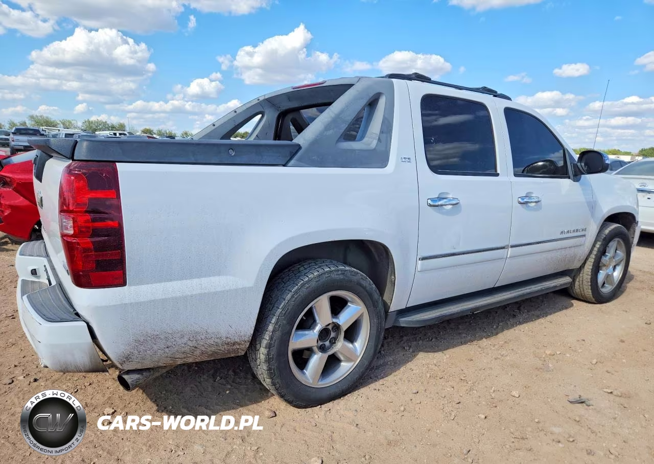 2011 Chevrolet Avalanche Ltz VIN:3GNMCGE0XBG219399 - 3