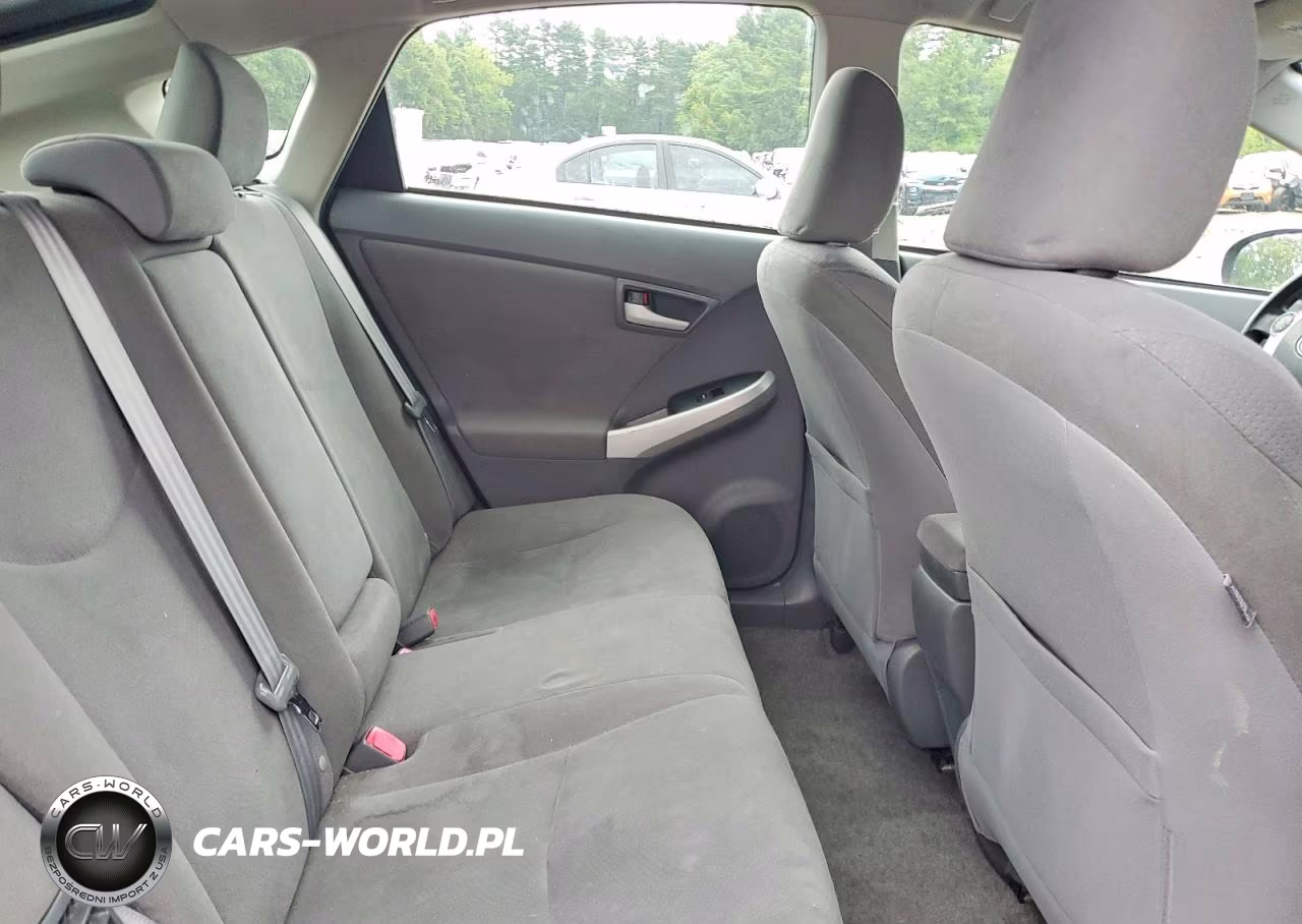 2011 Toyota Prius Two VIN:JTDKN3DU2B5364905 - 10