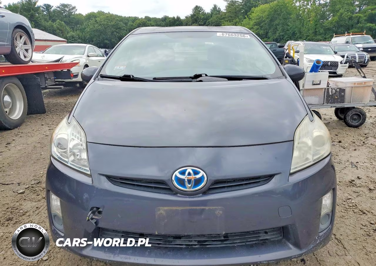 2011 Toyota Prius Two VIN:JTDKN3DU2B5364905 - 5