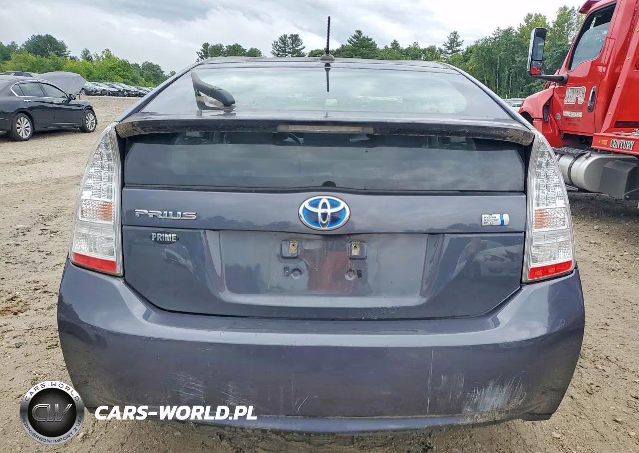 2011 Toyota Prius Two VIN:JTDKN3DU2B5364905 - 6