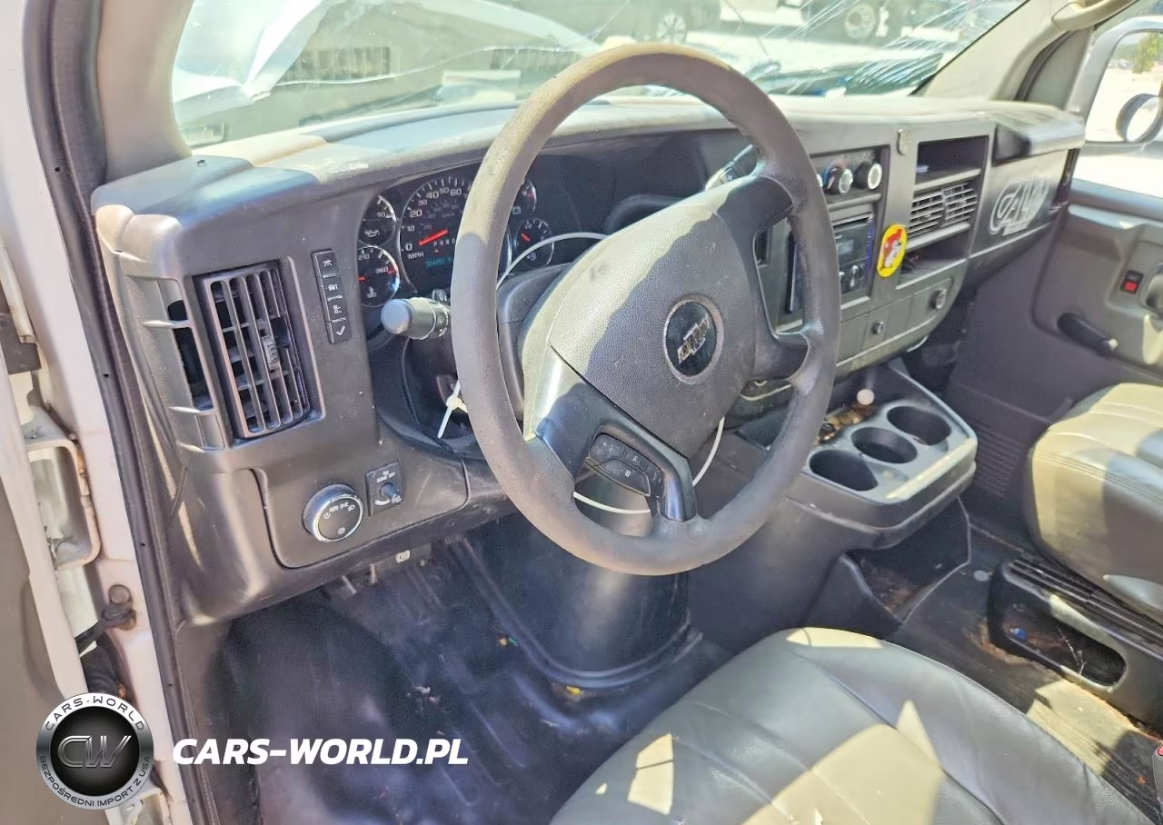 2012 Chevrolet Express G2500 VIN:1GCWGGCA8C1202456 - 8