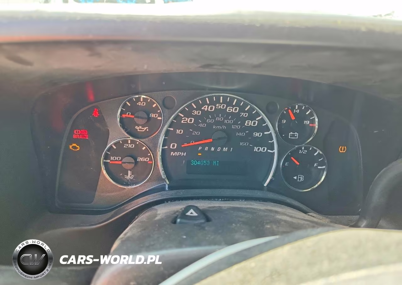 2012 Chevrolet Express G2500 VIN:1GCWGGCA8C1202456 - 9