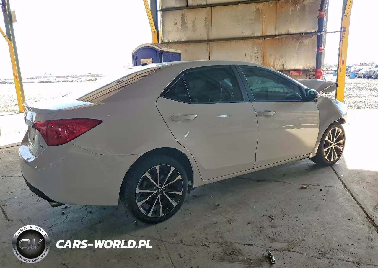 2018 Toyota Corolla Se VIN:2T1BURHE3JC100540 - 3