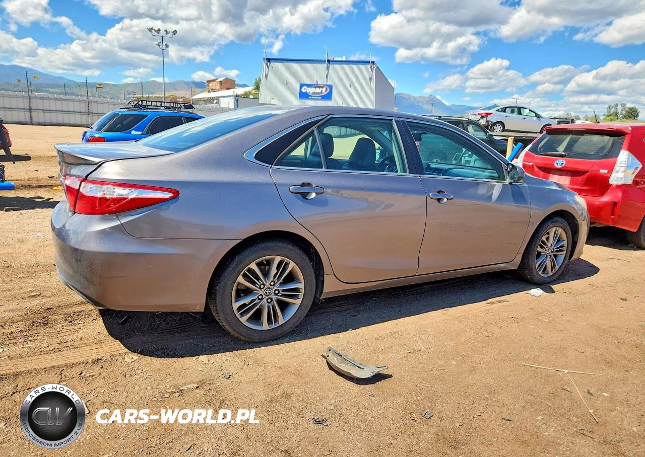 2017 Toyota Camry Se VIN:4T1BF1FK0HU390121 - 3