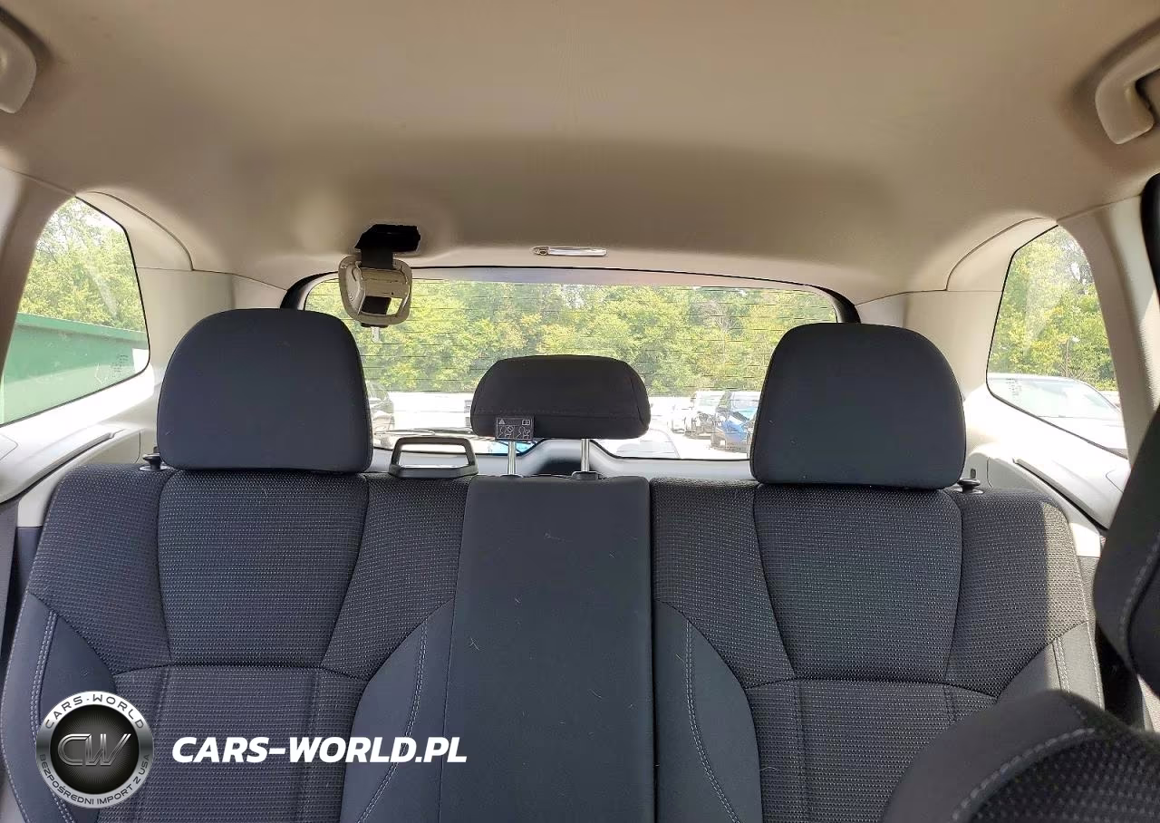 2019 Subaru Forester VIN:JF2SKACC4KH470293 - 10