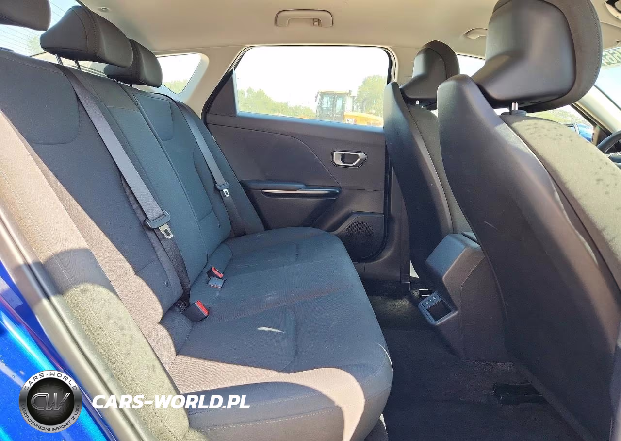 2026 Kia K4 Lxs VIN:3KPFT4DE4TE285747 - 10