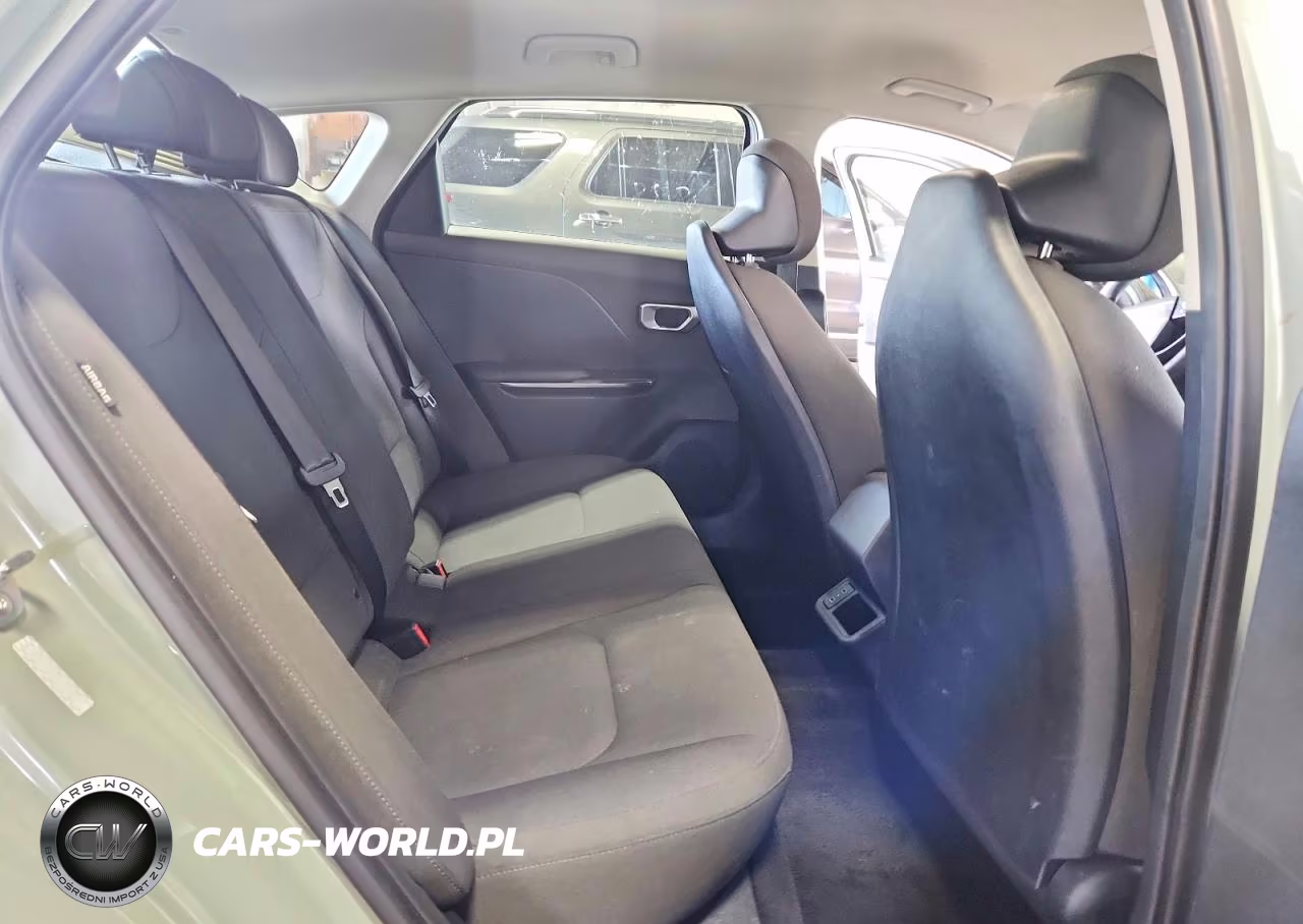 2026 Kia K4 Lxs VIN:3KPFT4DE3TE253811 - 10