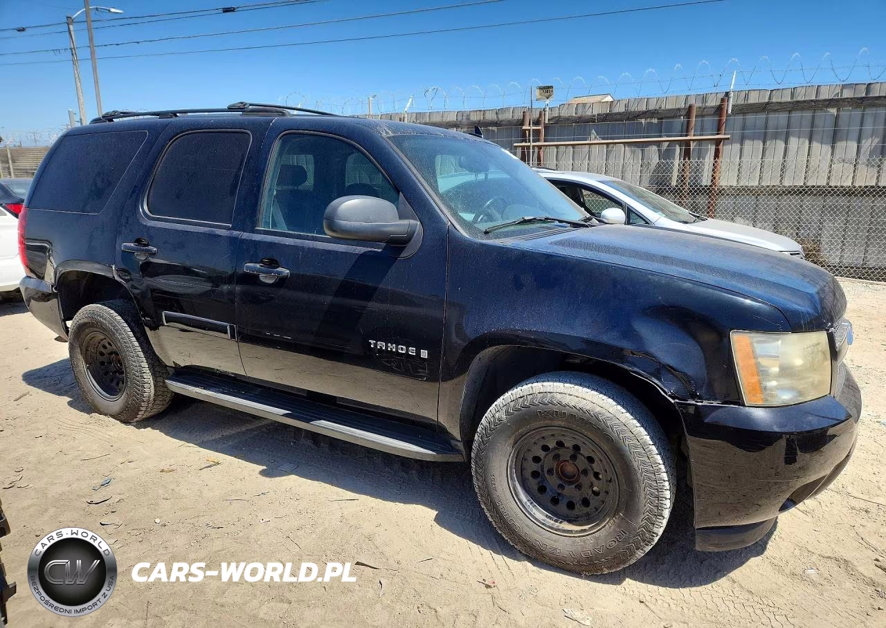 2007 Chevrolet Tahoe C1500 VIN:1GNFC13067R320794 - 4