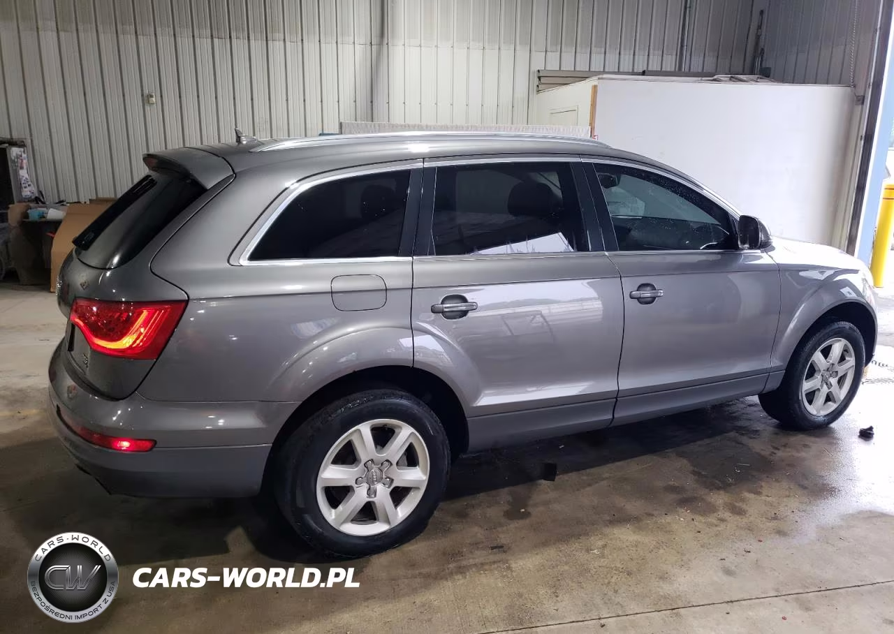 2010 Audi Q7 Premium Plus VIN:WA1LYAFE6AD006839 - 3