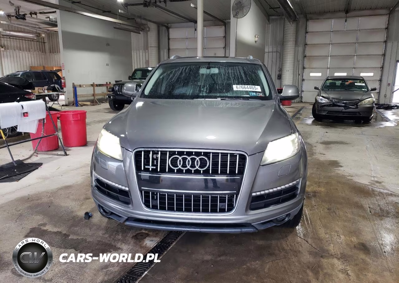 2010 Audi Q7 Premium Plus VIN:WA1LYAFE6AD006839 - 5