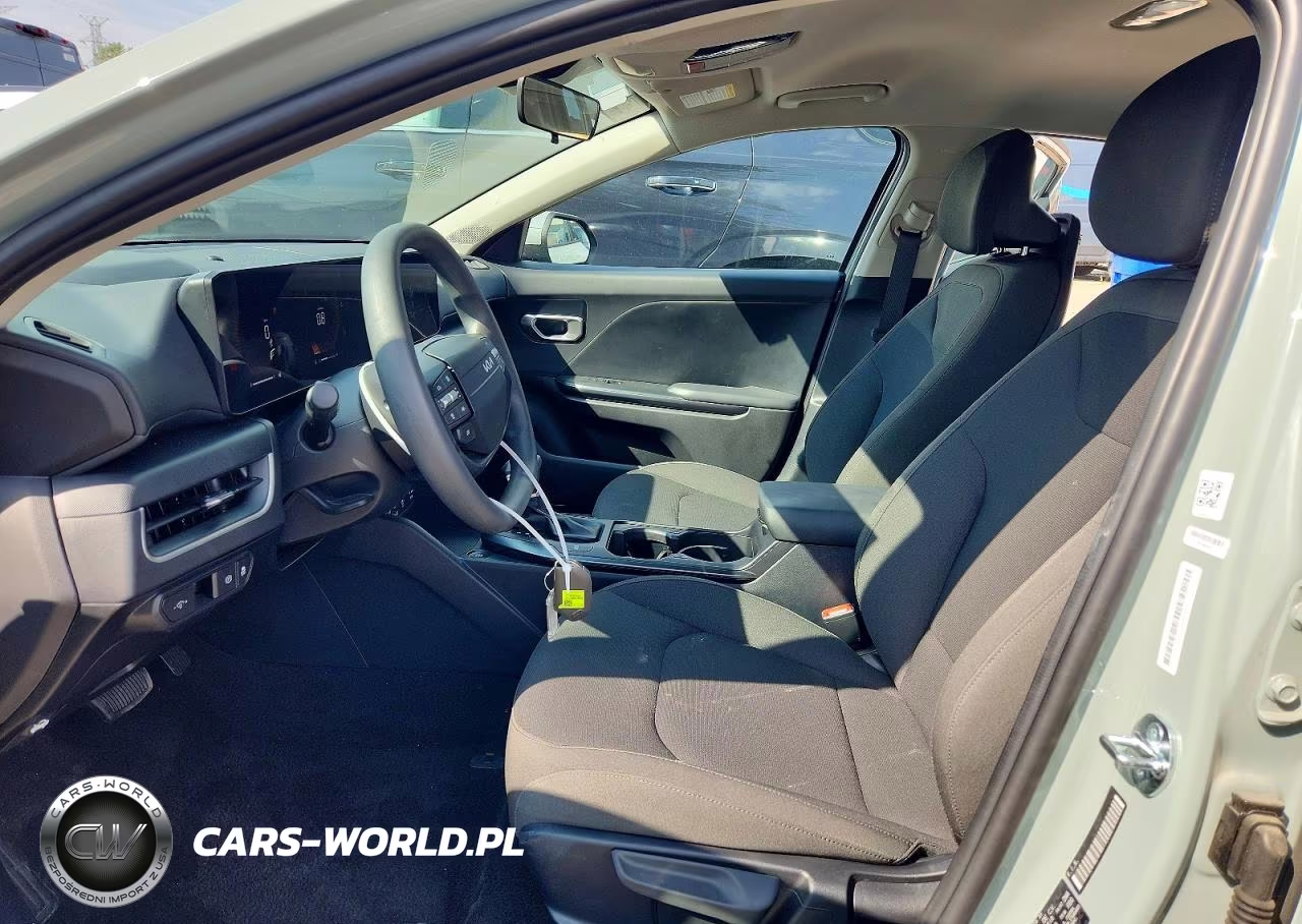 2026 Kia K4 Lxs VIN:3KPFT4DE0TE341621 - 7