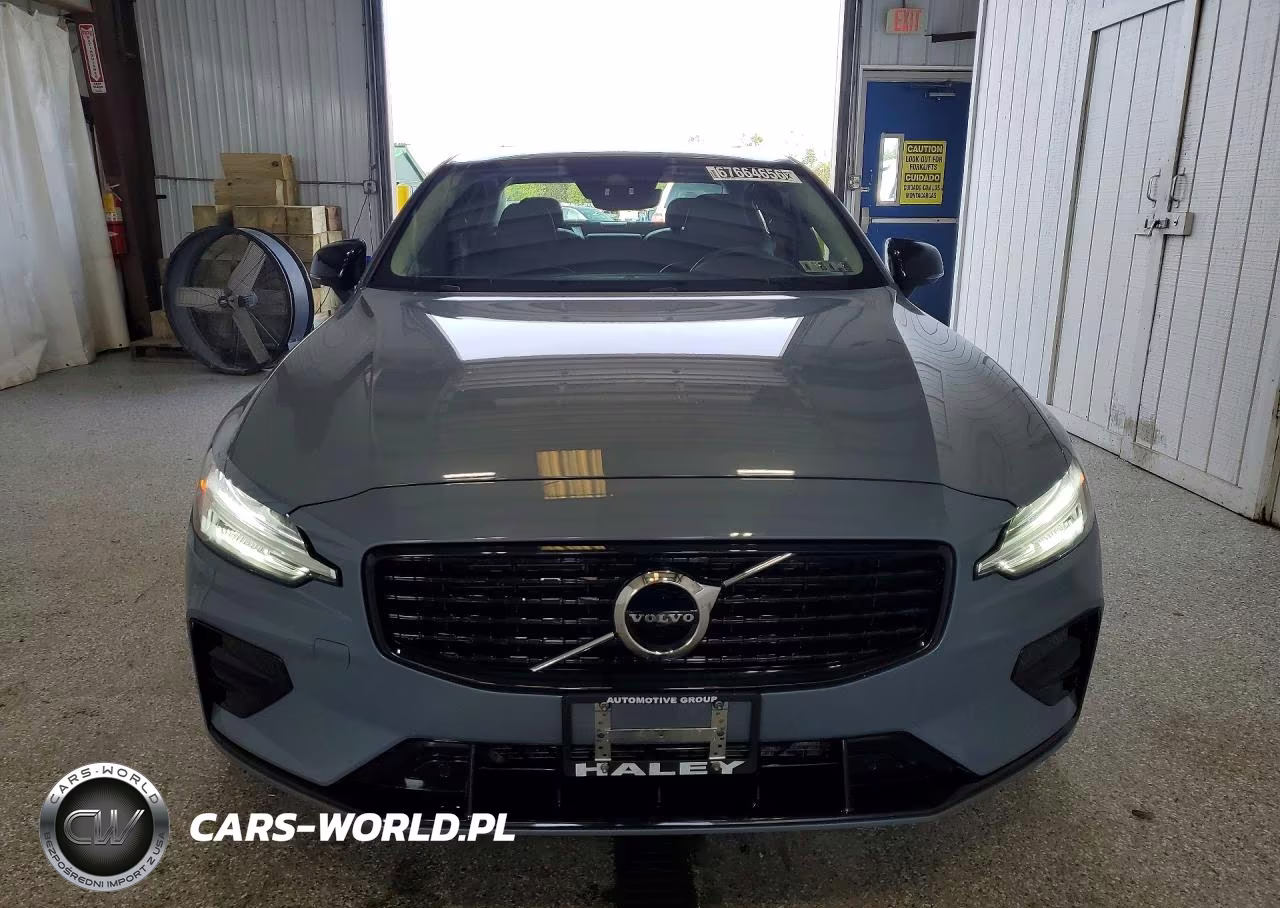 2022 Volvo S60 B5 Momentum VIN:7JRL12FZ0NG189079 - 5
