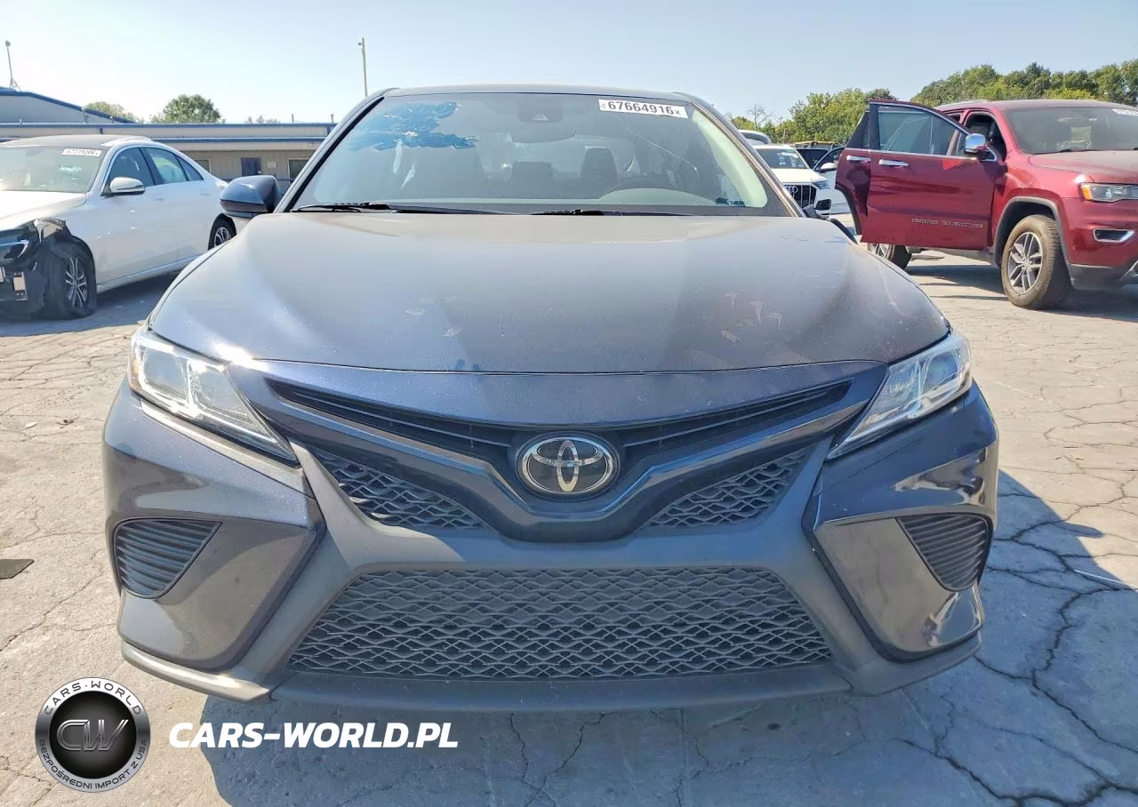 2020 Toyota Camry Se VIN:4T1G11AK4LU970136 - 5