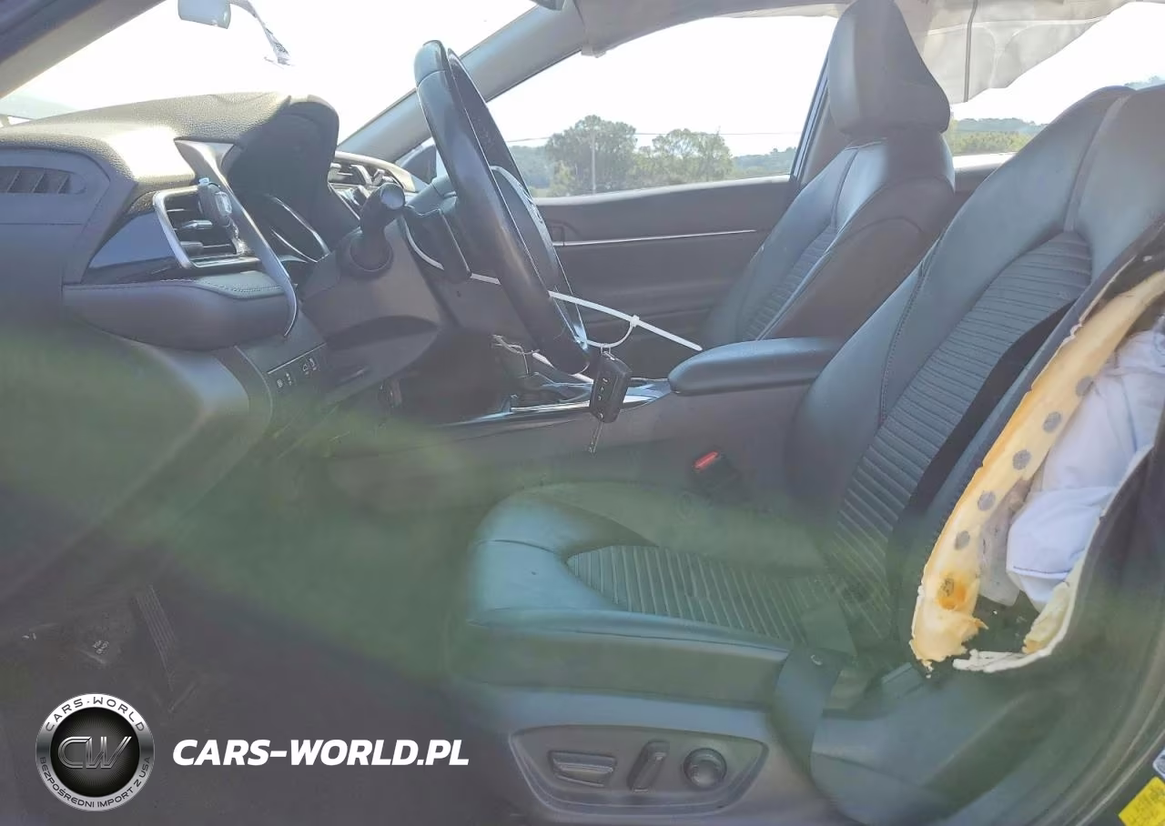 2020 Toyota Camry Se VIN:4T1G11AK4LU970136 - 7