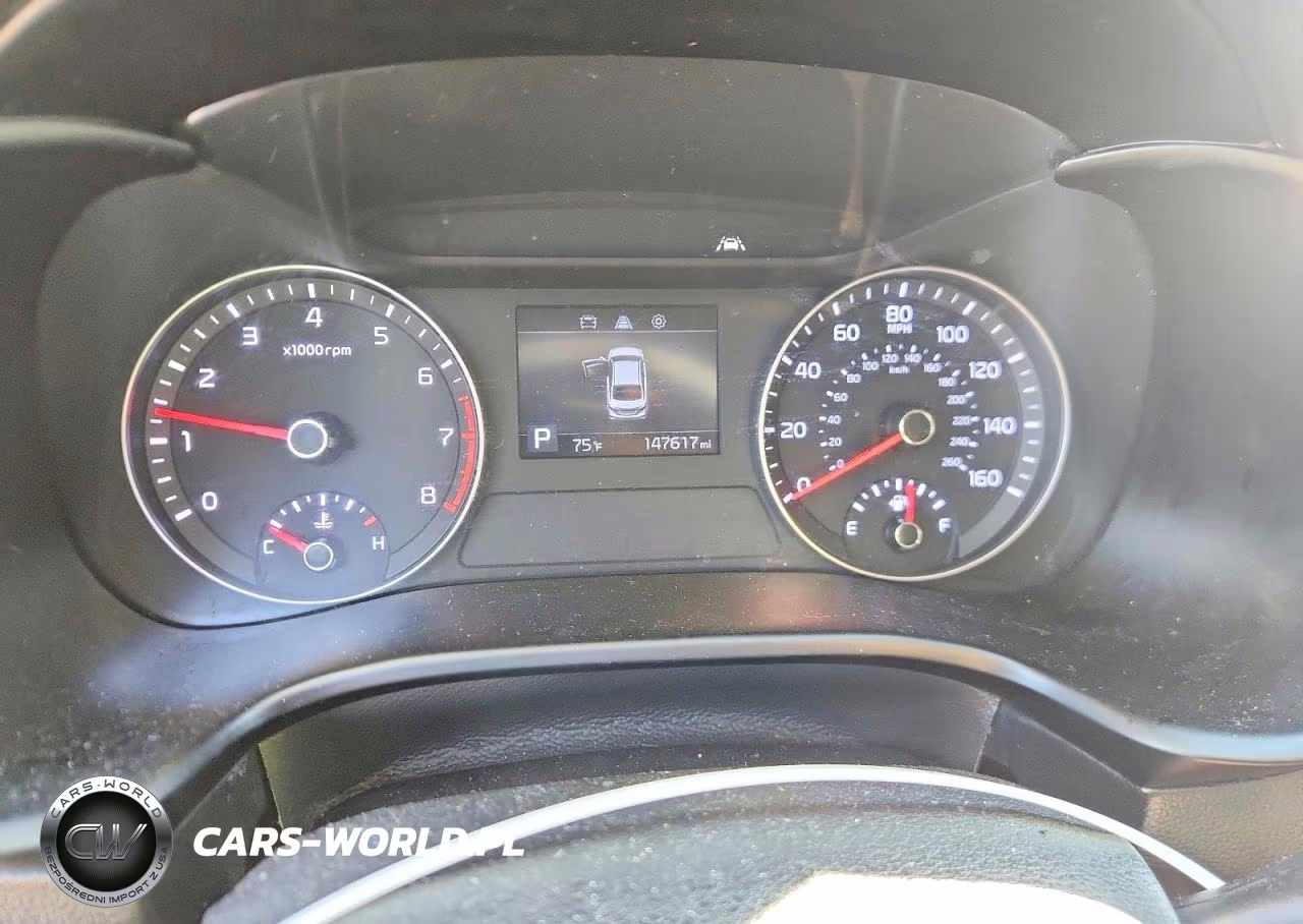 2019 Kia Forte Lxs VIN:3KPF24AD7KE083692 - 9