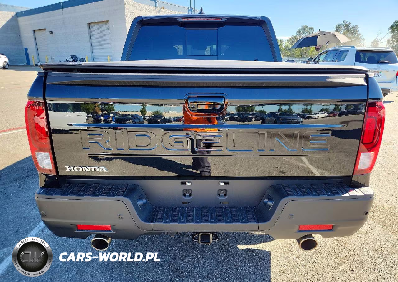 2025 Honda Ridgeline Black Edition VIN:5FPYK3F80SB035354 - 6